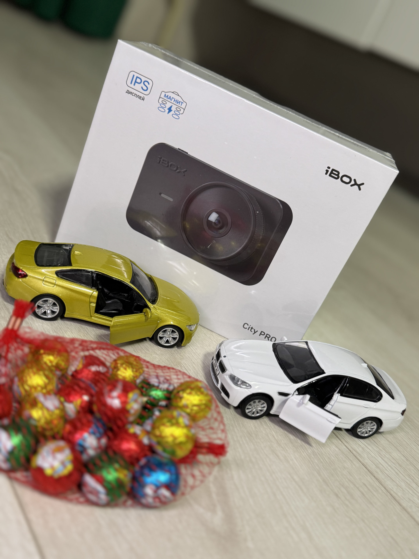 Безопасность с регистратором iBOX City PRO